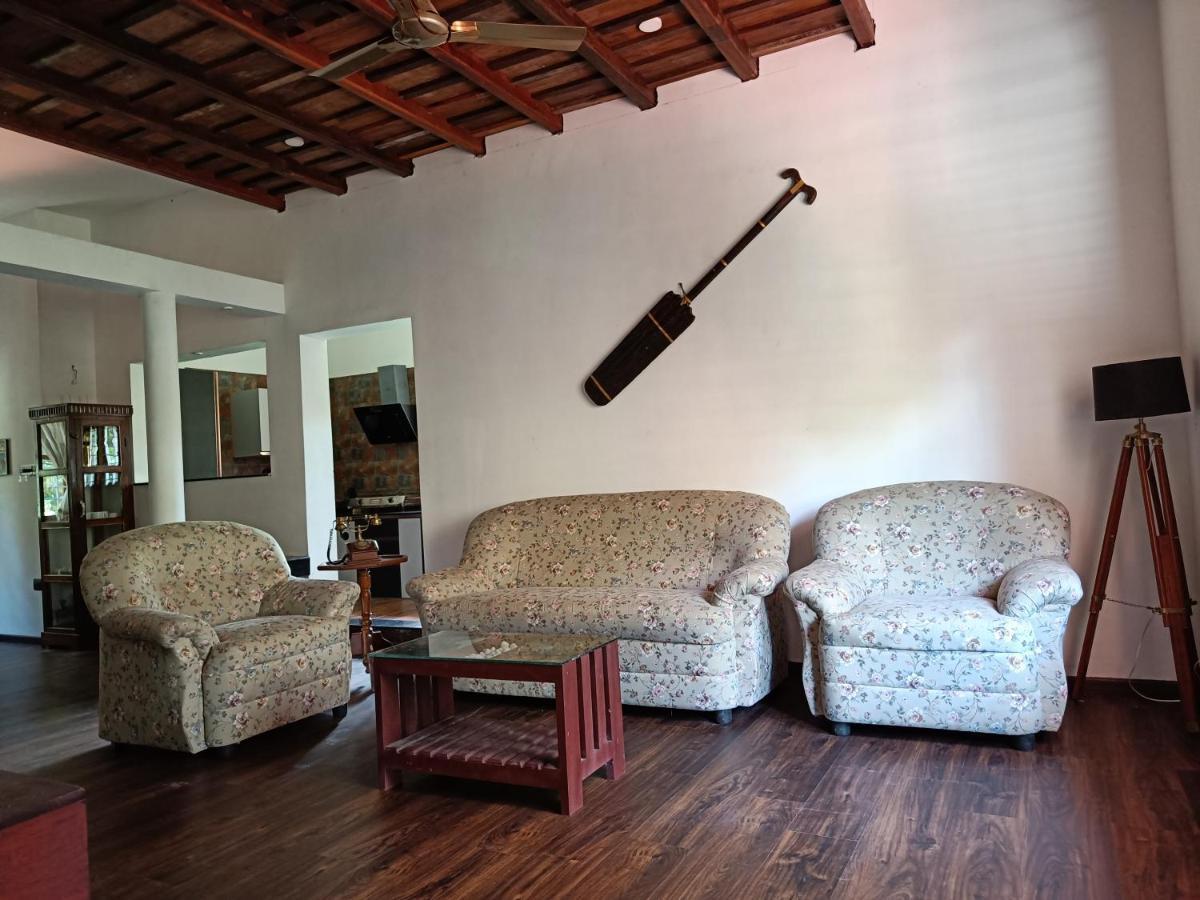 Anandam Stays - Premium 3Bhk Plush Homestay, Vaikom Near Kumarakom ภายนอก รูปภาพ