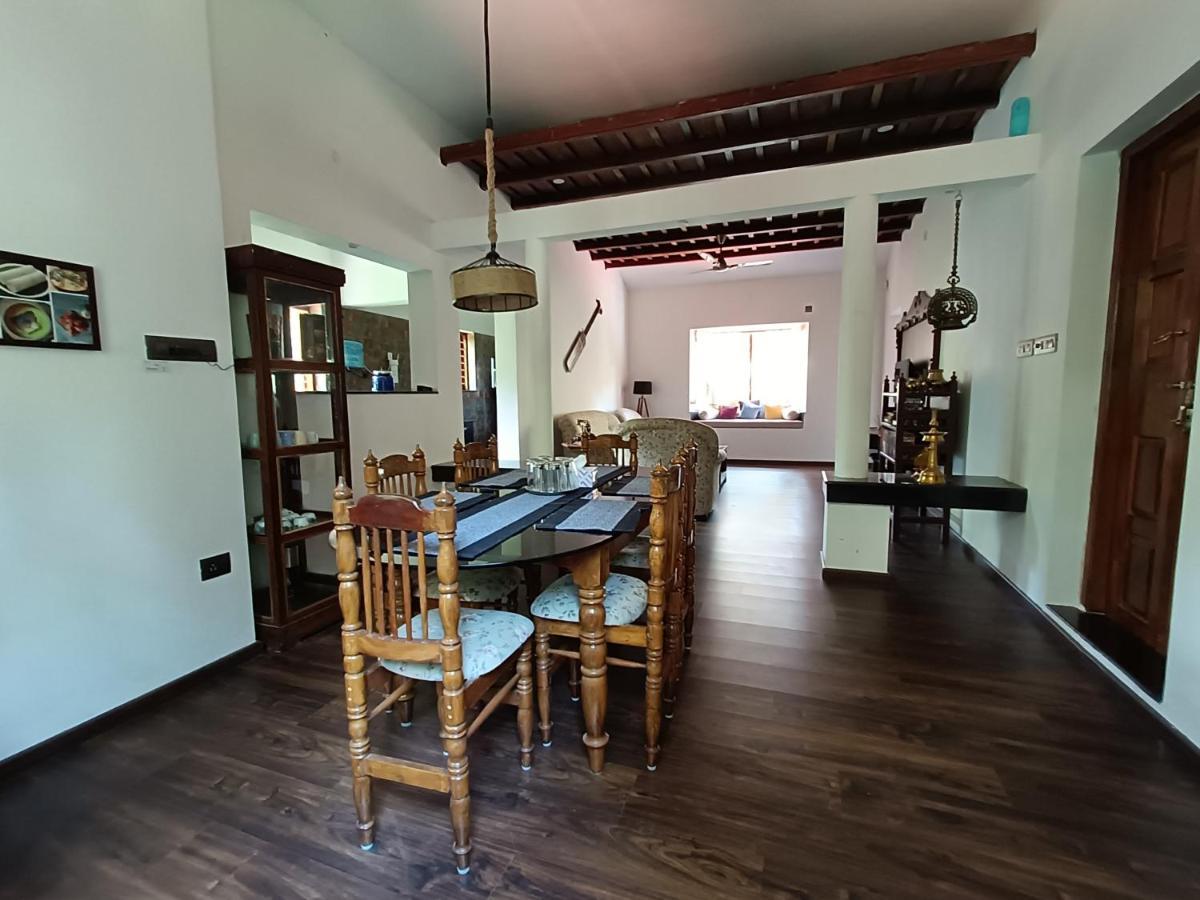 Anandam Stays - Premium 3Bhk Plush Homestay, Vaikom Near Kumarakom ภายนอก รูปภาพ